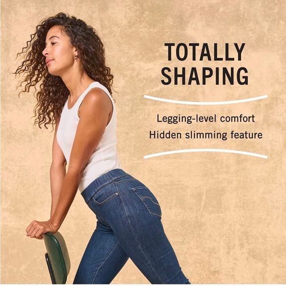 Signature by Levi Strauss & Co. Gold Label Women's Totally Shaping Pull-on Size - Picture 11 of 11